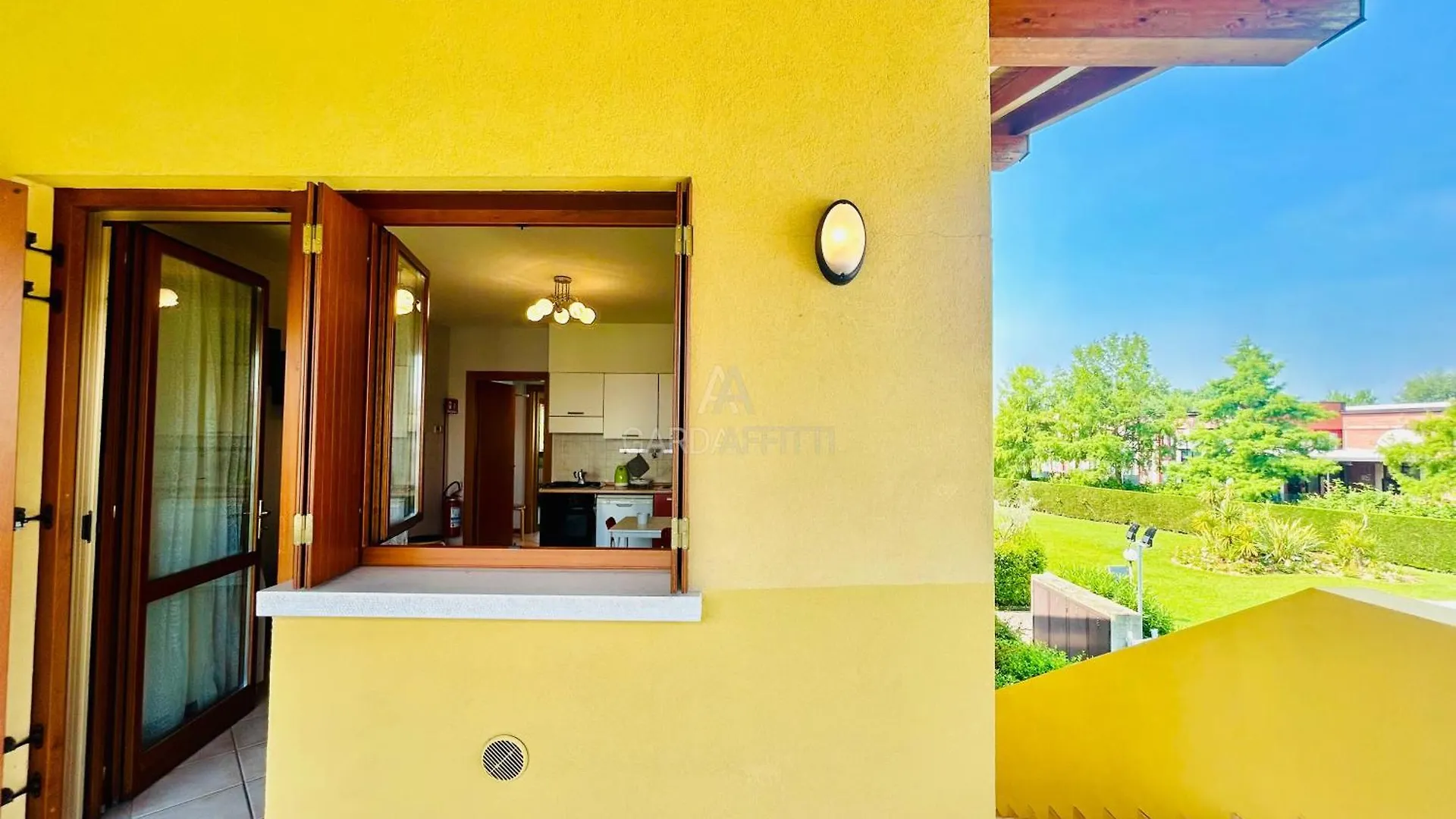 Topazio Apartment - Vista Piscina A 150M Dal Lago Sirmione Italy