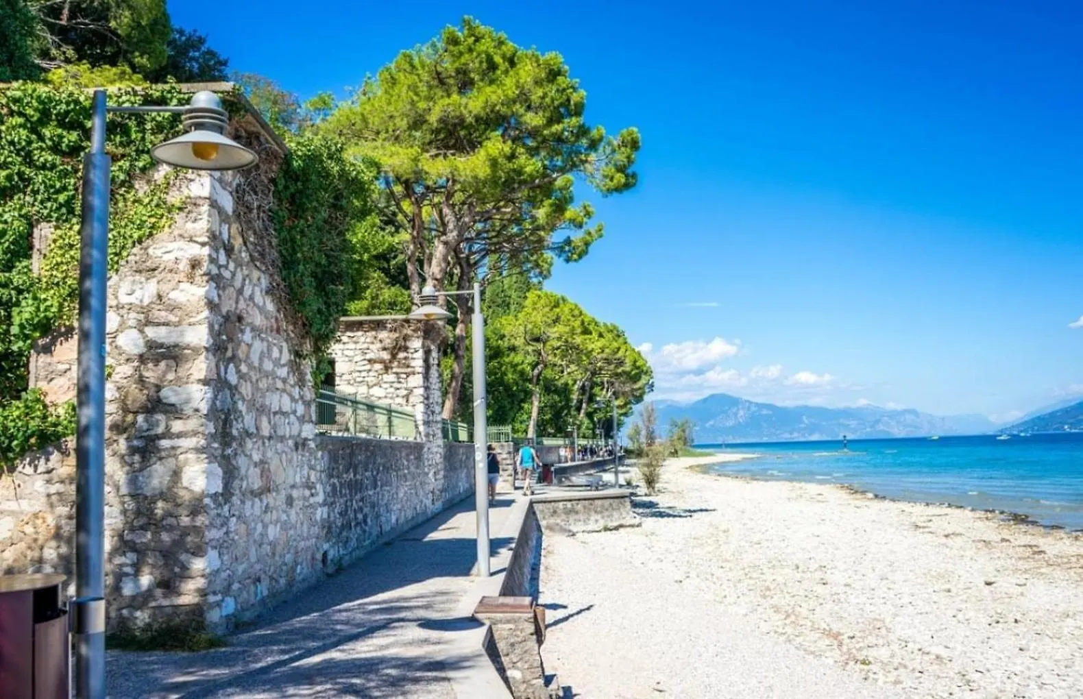 Topazio Apartment - Vista Piscina A 150M Dal Lago Sirmione