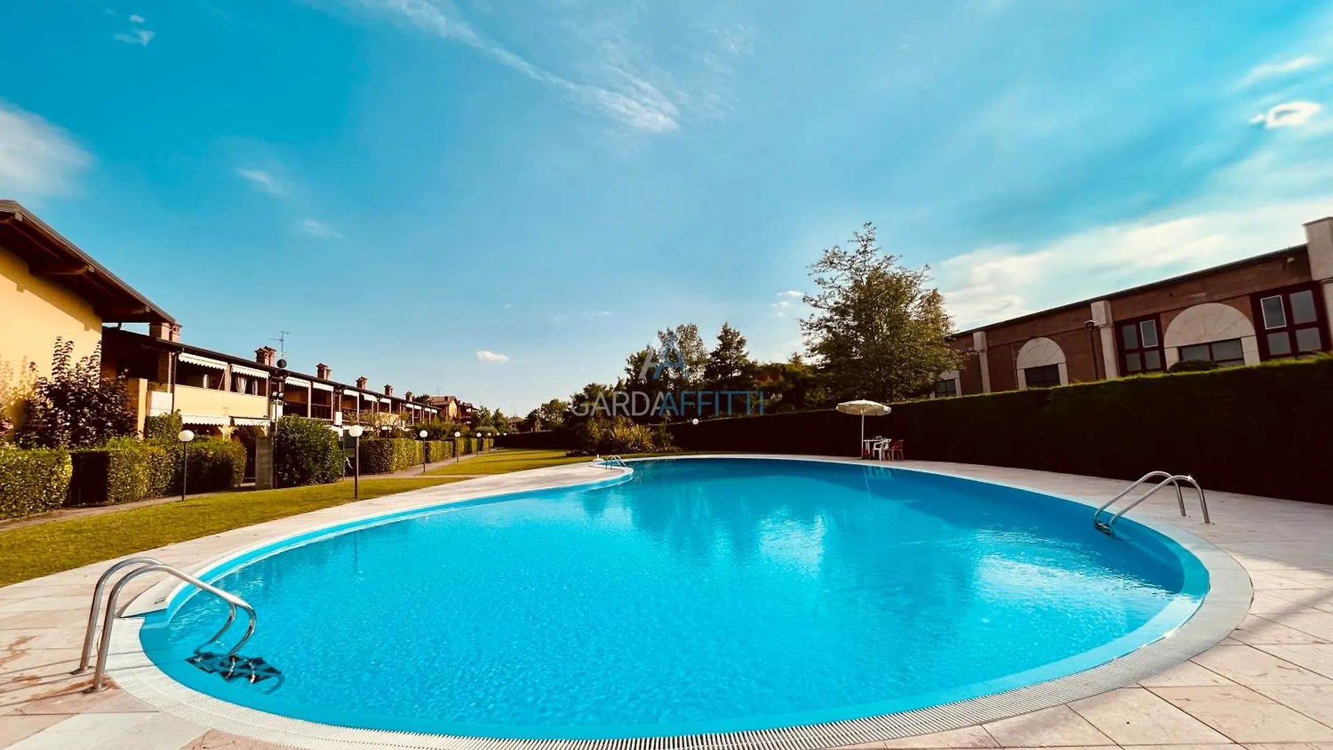Topazio Apartment - Vista Piscina A 150M Dal Lago Sirmione