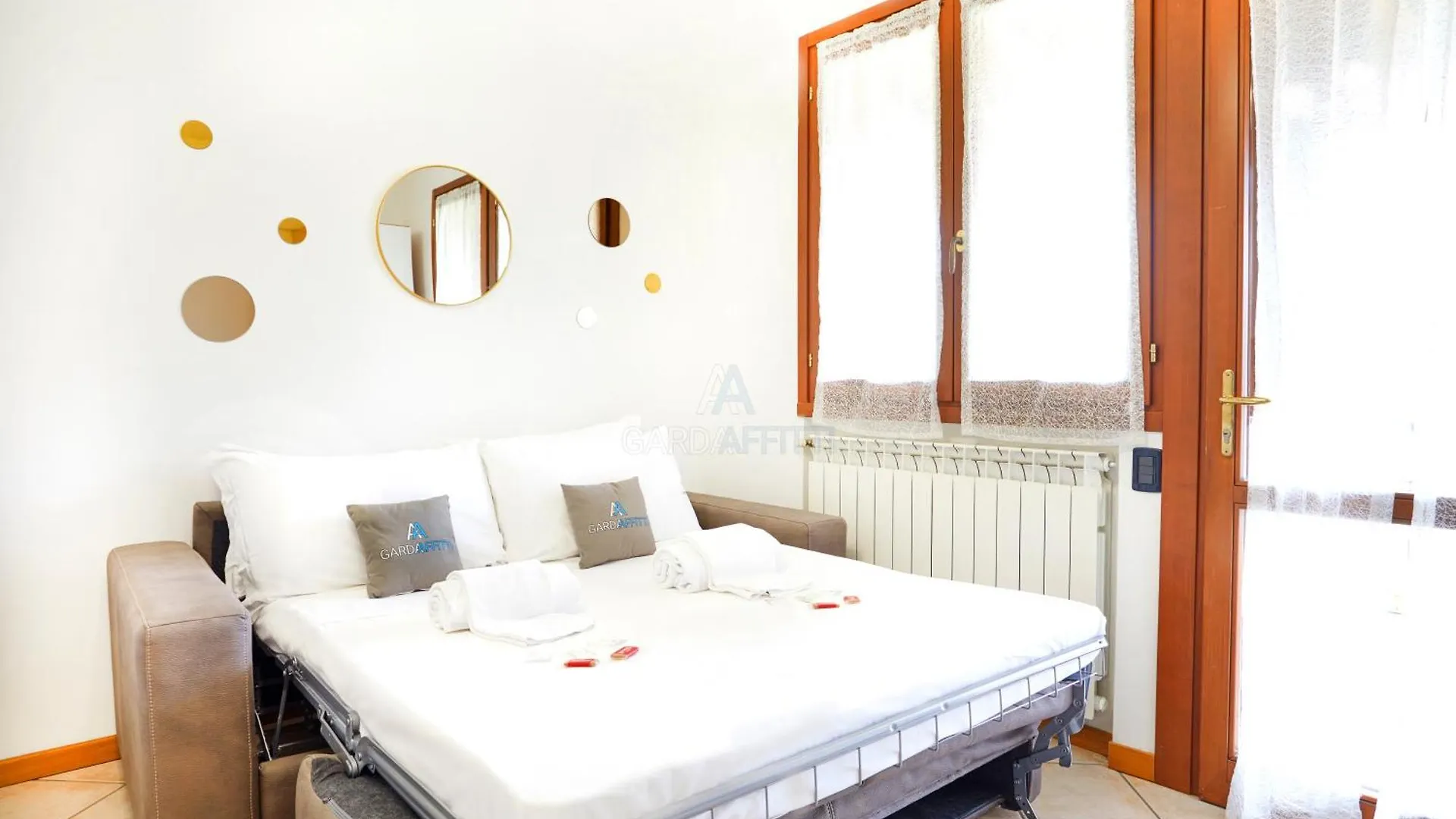 Topazio Apartment - Vista Piscina A 150M Dal Lago Sirmione